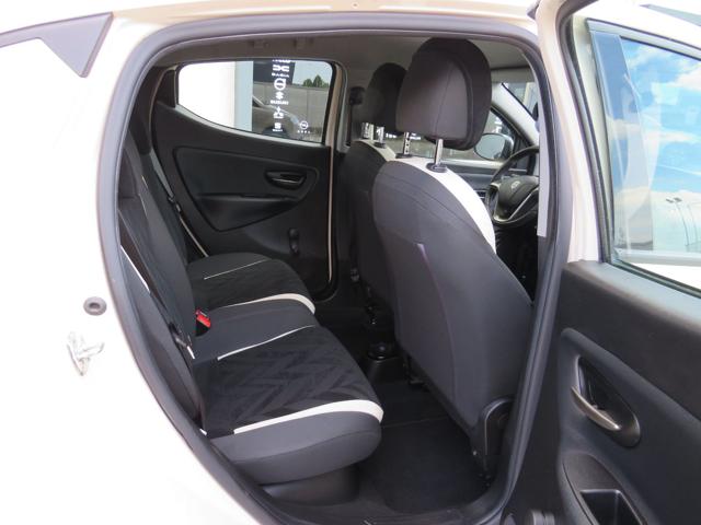 LANCIA Ypsilon usata, con Lettore CD