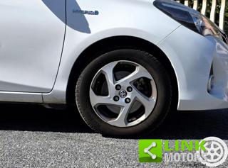 TOYOTA Yaris usata, con USB