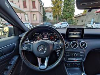 MERCEDES-BENZ A 180 usata, con Fendinebbia