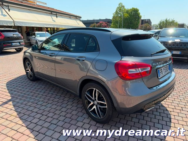MERCEDES-BENZ GLA 200 usata, con Chiusura centralizzata