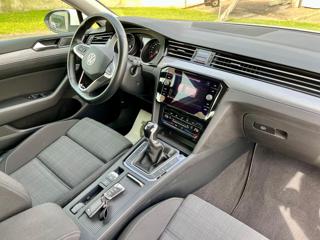 VOLKSWAGEN Passat Variant usata, con Controllo trazione