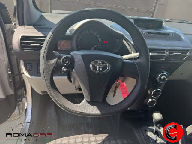 TOYOTA iQ usata, con ESP