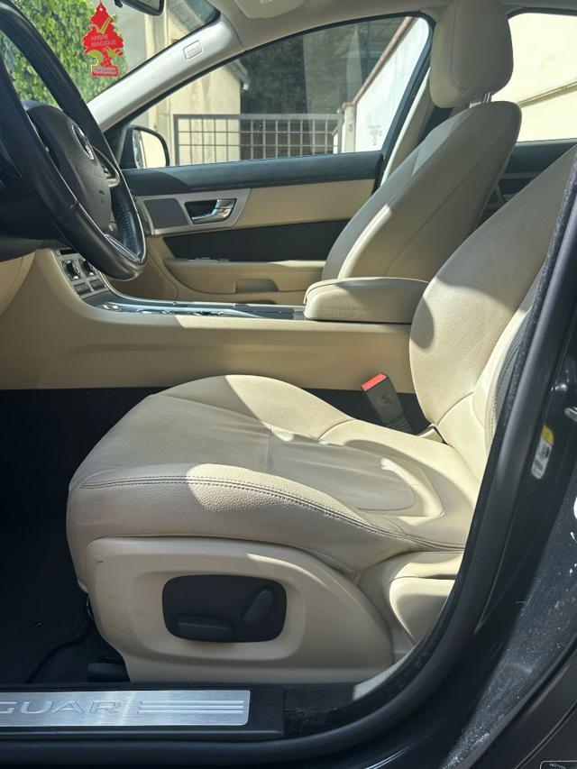 JAGUAR XF usata, con Antifurto