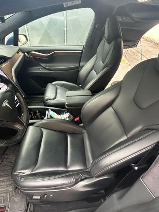 TESLA Model X usata, con Autoradio
