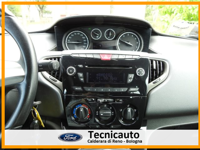 LANCIA Ypsilon usata 14