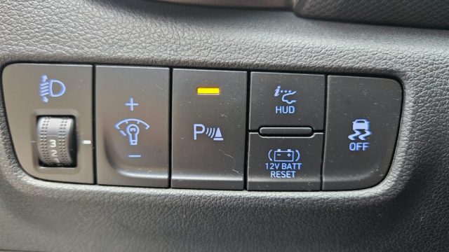 HYUNDAI Kona usata, con Climatizzatore