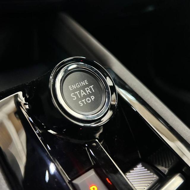ALFA ROMEO Junior usata, con Fari LED