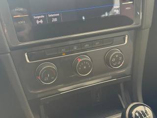 VOLKSWAGEN Golf usata, con ESP