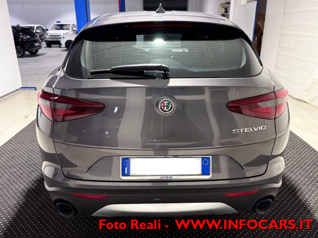 ALFA ROMEO Stelvio usata, con Luci diurne LED
