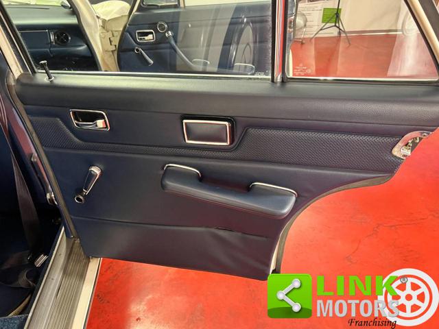 MERCEDES-BENZ 220 usata 29