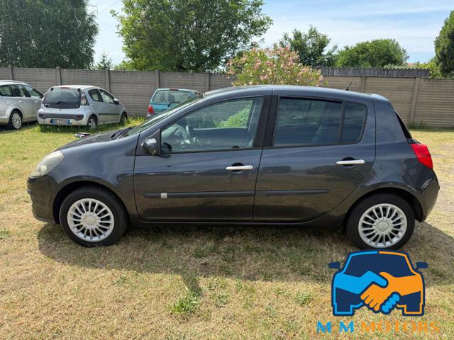 RENAULT Clio usata, con Alzacristalli elettrici