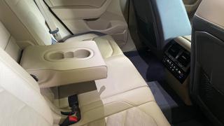 VOLKSWAGEN Touareg usata, con Controllo automatico clima