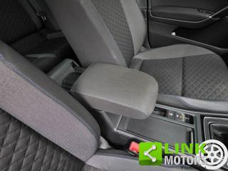 VOLKSWAGEN Golf usata, con Autoradio digitale