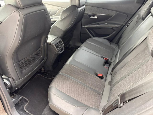 PEUGEOT 3008 usata, con Controllo automatico clima