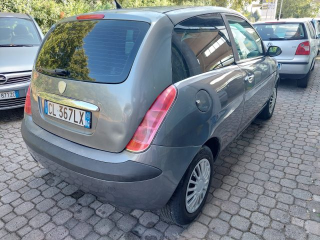 LANCIA Ypsilon usata, con Airbag