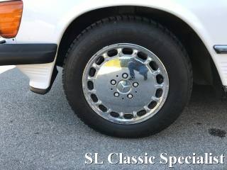 MERCEDES-BENZ SL 560 usata 69