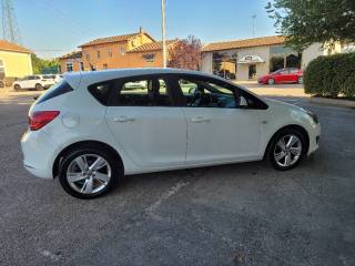 OPEL Astra usata, con Controllo trazione