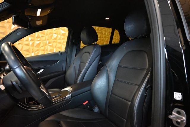 MERCEDES-BENZ GLC 220 usata 17
