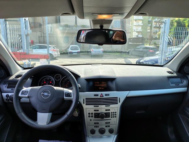 OPEL Astra usata, con Controllo trazione