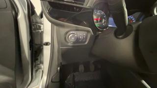 OPEL Corsa usata, con Park Distance Control