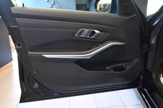 BMW 330 usata 29