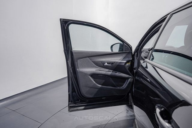 PEUGEOT 5008 usata, con Climatizzatore