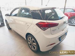 HYUNDAI i20 usata, con Airbag Passeggero