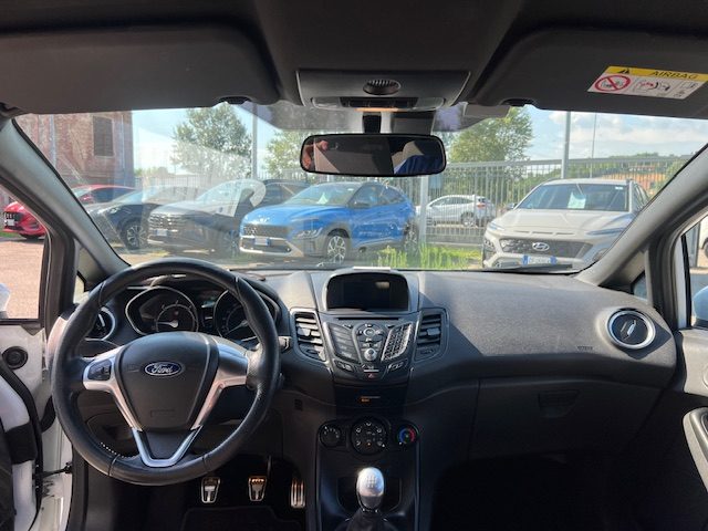 FORD Fiesta usata, con Chiusura centralizzata