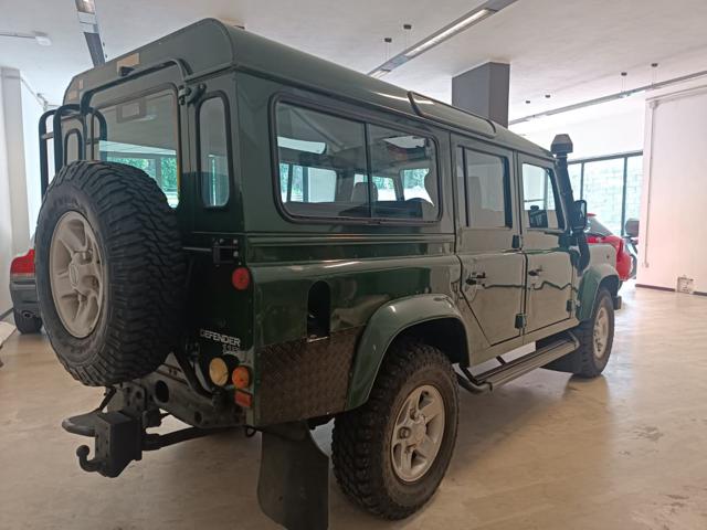 LAND ROVER Defender usata 5