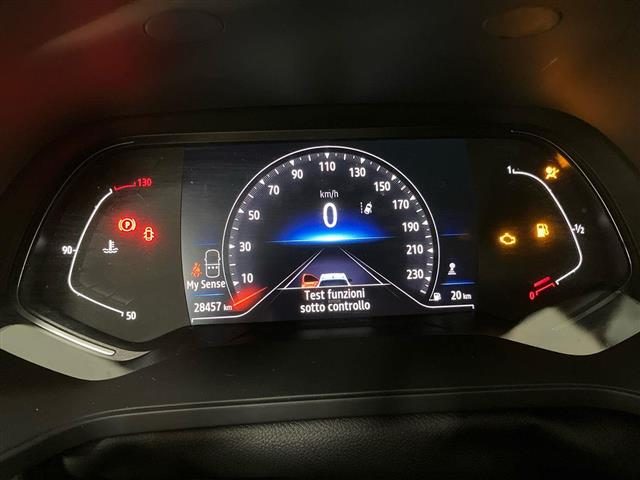 RENAULT Captur usata, con USB
