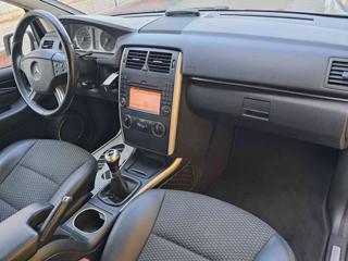 MERCEDES-BENZ B 180 usata, con Sistema di navigazione