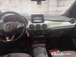 MERCEDES-BENZ B 180 usata, con Cronologia tagliandi