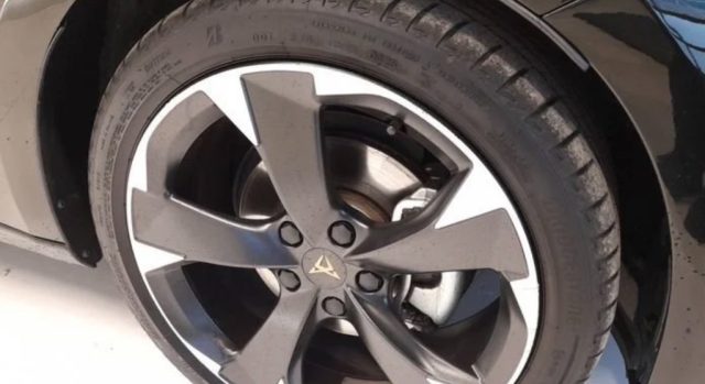 CUPRA Leon usata, con Autoradio