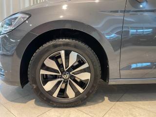 VOLKSWAGEN Touran usata, con Fendinebbia