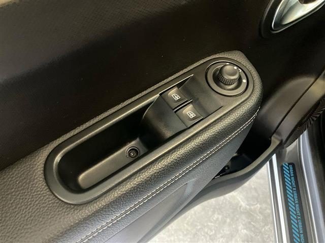 RENAULT Twingo usata 25