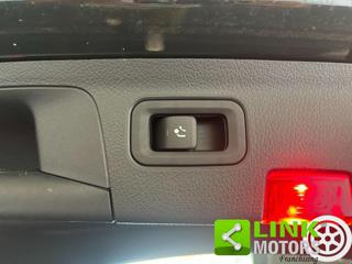 MERCEDES-BENZ A 160 usata, con Fari LED