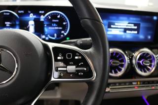 MERCEDES-BENZ GLA 200 usata, con Airbag testa