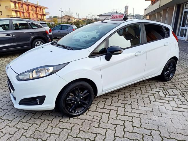 FORD Fiesta usata, con ESP