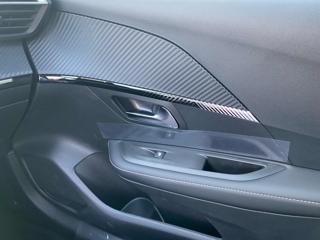 PEUGEOT 208 usata, con Touch screen