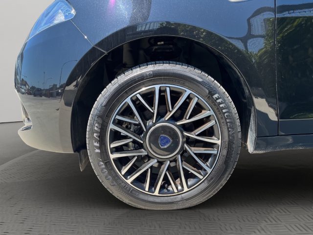 LANCIA Ypsilon usata 15