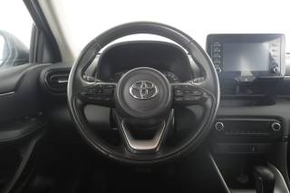 TOYOTA Yaris usata 11