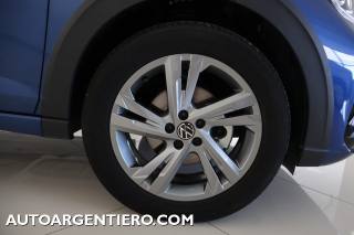 VOLKSWAGEN Taigo usata, con Luci diurne