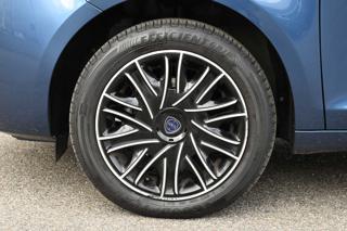 LANCIA Ypsilon usata, con Fendinebbia