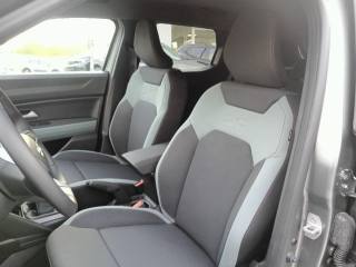 DACIA Duster usata, con USB