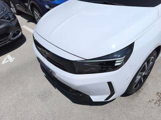 OPEL Corsa usata, con Sensori di parcheggio posteriori