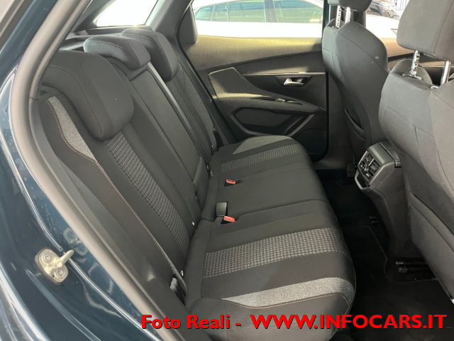 PEUGEOT 3008 usata, con Boardcomputer