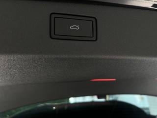 VOLKSWAGEN Tiguan usata, con Portellone posteriore elettrico