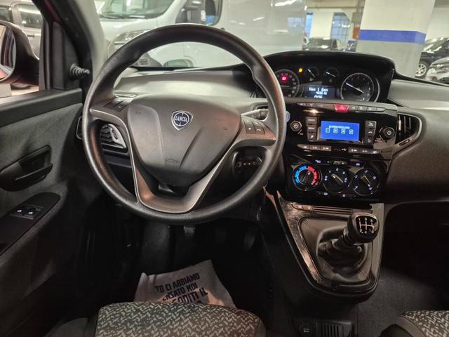 LANCIA Ypsilon usata, con USB