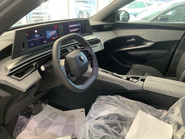 PEUGEOT 3008 usata, con Bracciolo