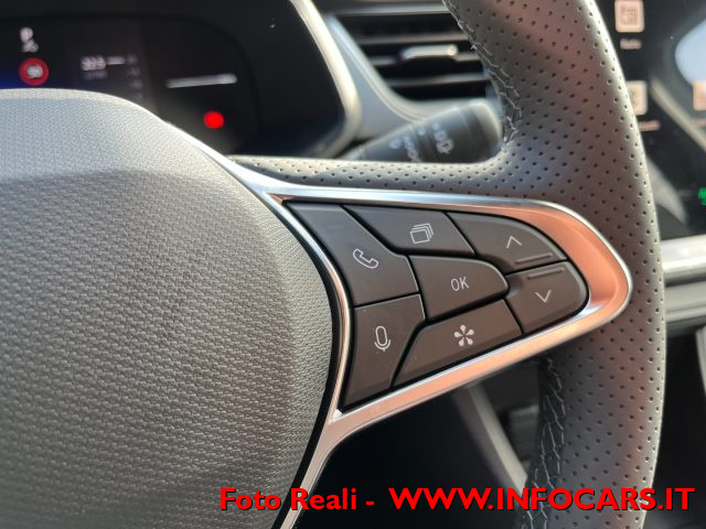 RENAULT Captur usata, con Bracciolo